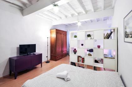 Uffizi Apartment - image 1