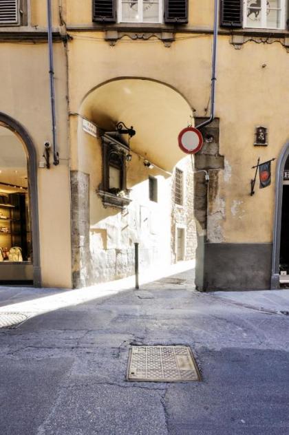Uffizi Apartment - image 20
