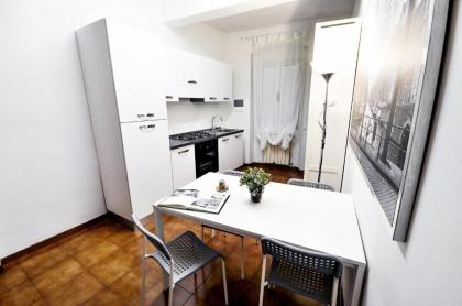Uffizi Apartment - image 5