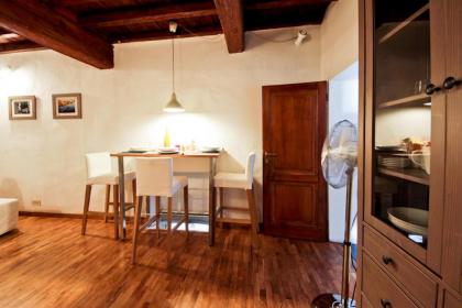 Ponte Vecchio Tower - image 3