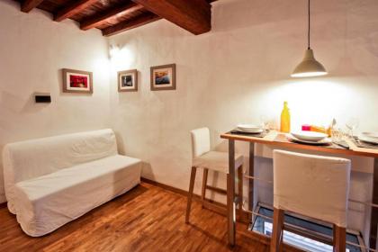 Ponte Vecchio Tower - image 7