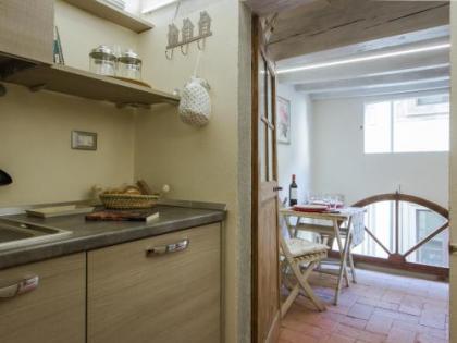 Charming and cozy apartment via Maggio - image 13