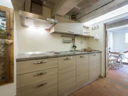 Charming and cozy apartment via Maggio - image 9