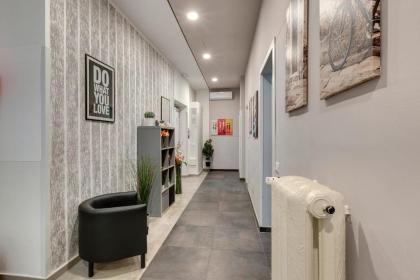 Al Consolato - image 5
