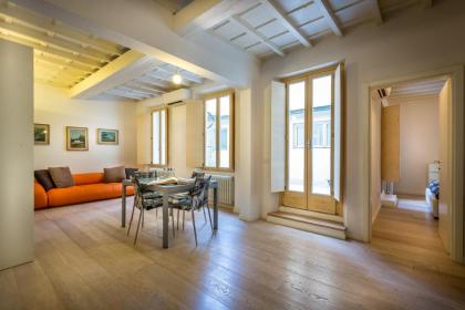 Relais Panoramic Cathedral Florence - image 15
