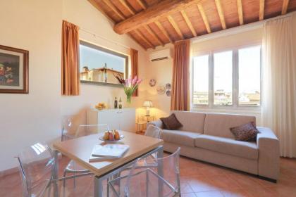Relais Panoramic Cathedral Florence - image 4