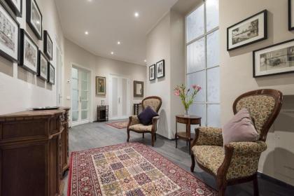 Grand Apartment In Florence - image 13