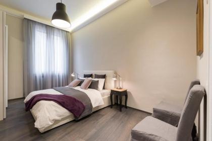 Grand Apartment In Florence - image 9