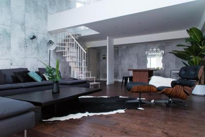 Industia Loft Apartment - image 1