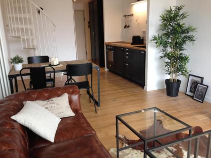 Industia Loft Apartment - image 10