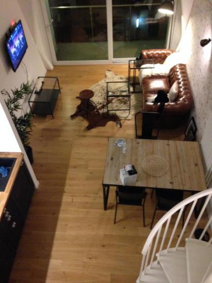 Industia Loft Apartment - image 13