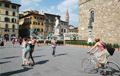 Two-Bedroom Apartment in Firenze - image 7