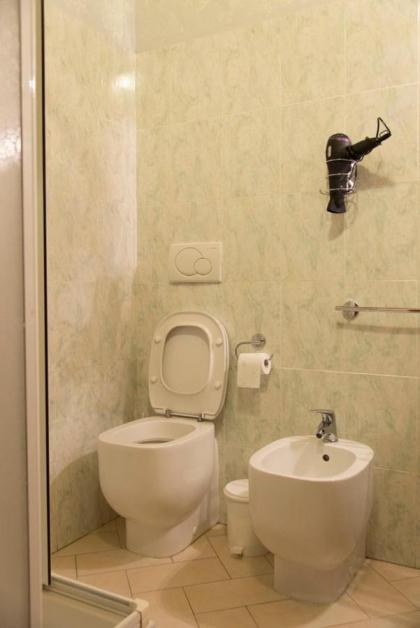 Florence Decamerone B&B - image 5