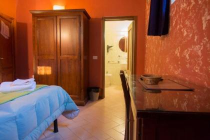 Florence Decamerone B&B - image 8