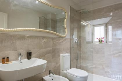 Apartments Florence - Unique & Stylish Repubblica - image 21