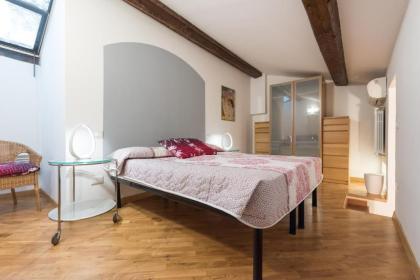 Firenze Rentals Guelfa Suite - image 7