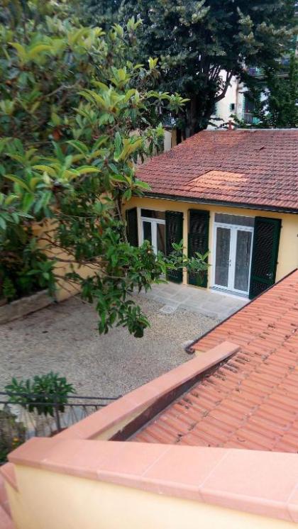 Sun House - image 1