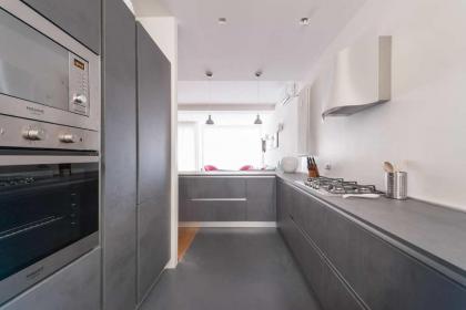 Luxury Pontevecchio Duplex 5 STARS APARTMENT - hosted by Sweetstay - image 12