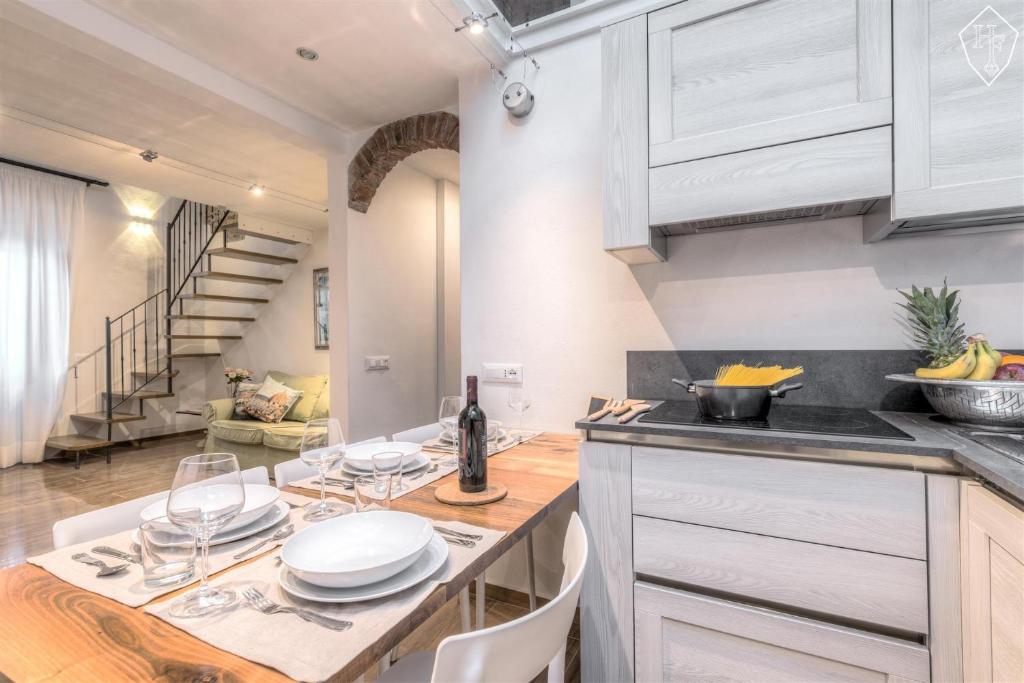 Signoria Elegant Apartment - image 2