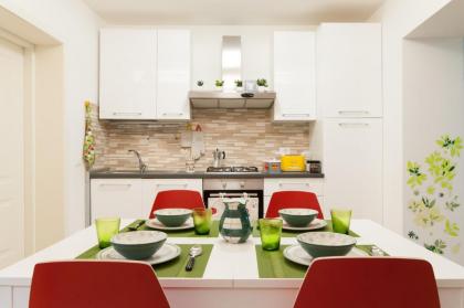 Agnolo garden & fresh market - image 6