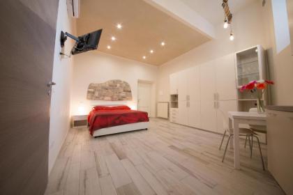 Visit Florentia Apartment - image 10