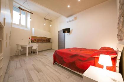 Visit Florentia Apartment - image 13