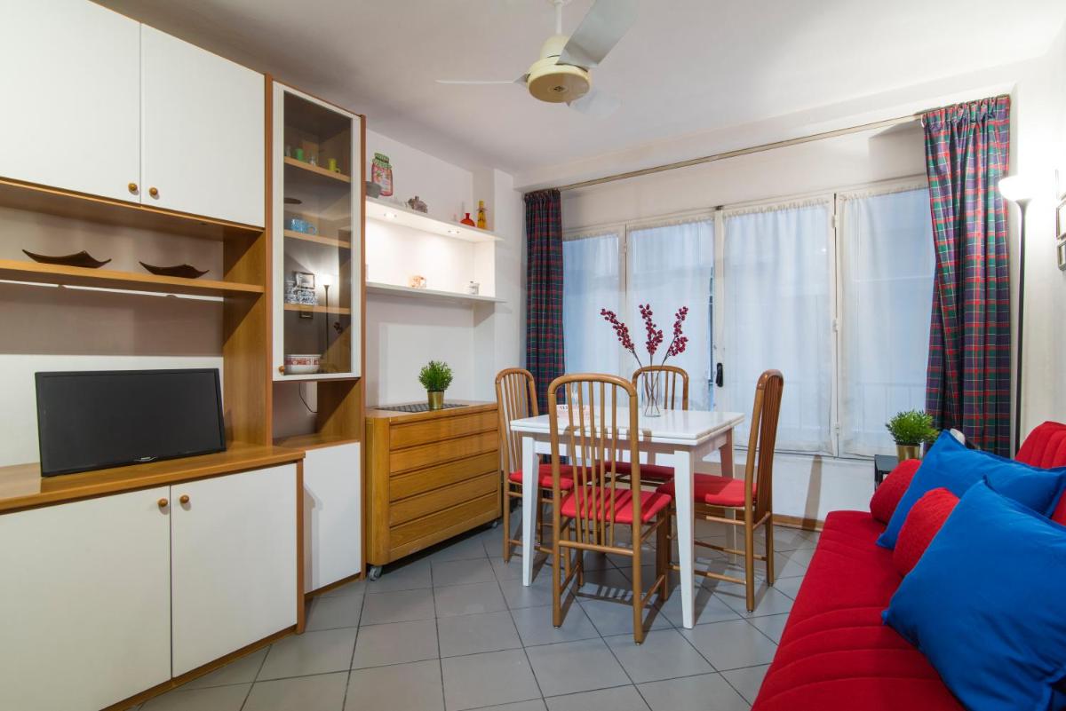 Ponte Vecchio Florence Apartment - image 7