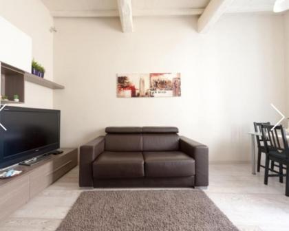Modern Apartment Sant'Antonino - image 9