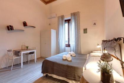 Sleep Tight Florence Apartment - image 15