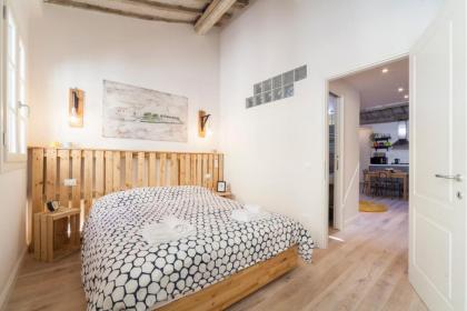 San Lorenzo with private terrace - image 4