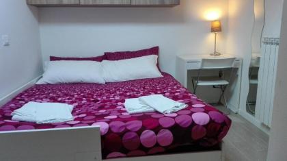 Rori Apartment - image 10