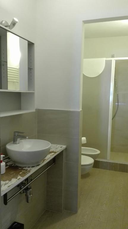 Rori Apartment - image 5
