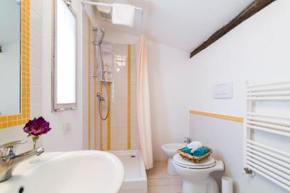 Della Scala Modern Apartment - image 30