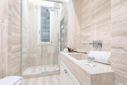 Luxury Blue River - image 11
