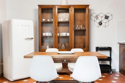 Borgo Pinti Apartment - image 10