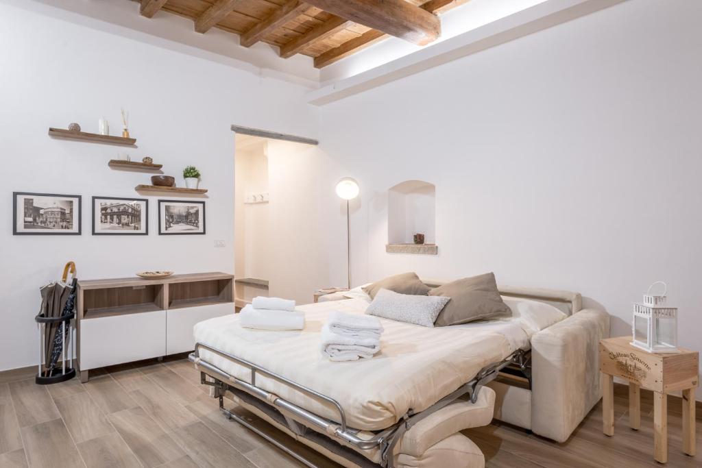 Santa Croce Place - image 7