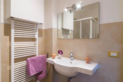 Porta Al Prato Cozy Apartment - image 17