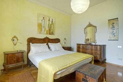 Frati Bigi With Two Bedrooms And Parking - image 25