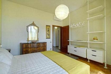 Frati Bigi With Two Bedrooms And Parking - image 26