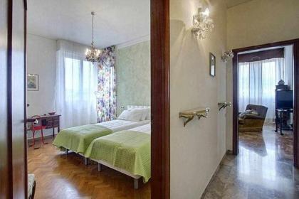 Frati Bigi With Two Bedrooms And Parking - image 30