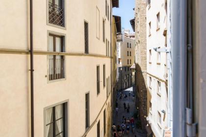 Ponte Vecchio Central Flats - image 26