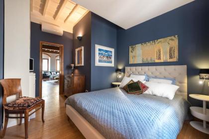 HEART OF FLORENCE - hosted by Sweetstay - image 1