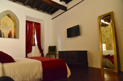 Suite la Nicchia Guelfa - image 20