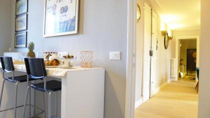 Prati Charming Apartment - image 10