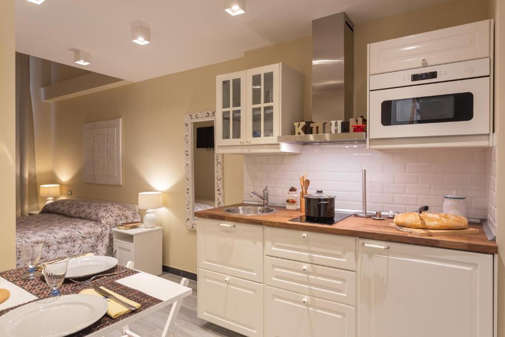 Le stanze di Carla! Con cucina e bagno privato - image 3