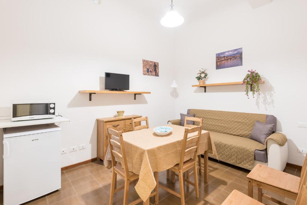 Le Grazie Apartments In Superb Location - image 6