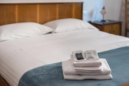 Le Grazie Apartments In Superb Location - image 7