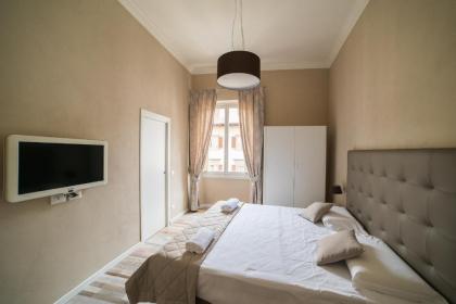 D'HOME FLORENCE - image 10