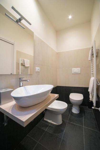 D'HOME FLORENCE - image 12