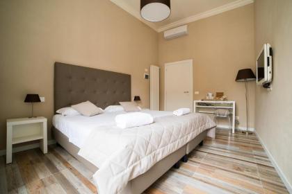 D'HOME FLORENCE - image 9